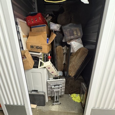 5 x 10 storage unit in Morrow, GA
