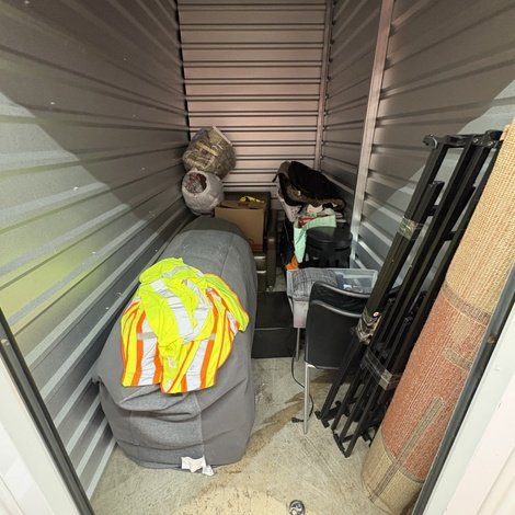 5 x 10 storage unit in Morrow, GA