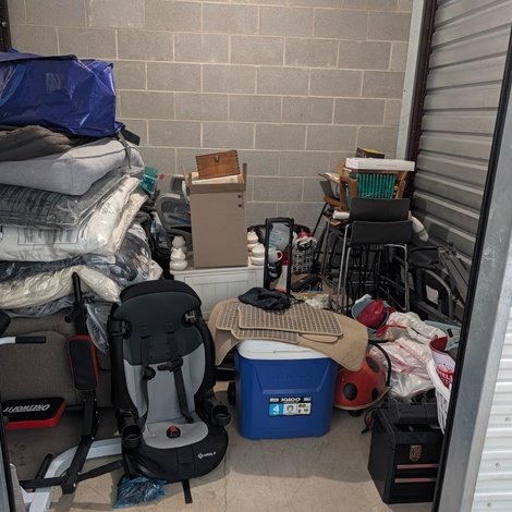 10 x 10 storage unit in San Antonio, TX