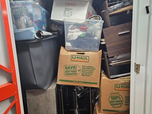 5 x 10 unit in Tampa