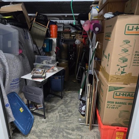10 x 15 storage unit in Nashua, NH