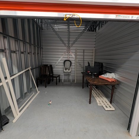 10 x 10 storage unit in Unknown, TX