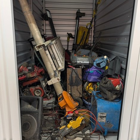 5 x 10 storage unit in Unknown, TX