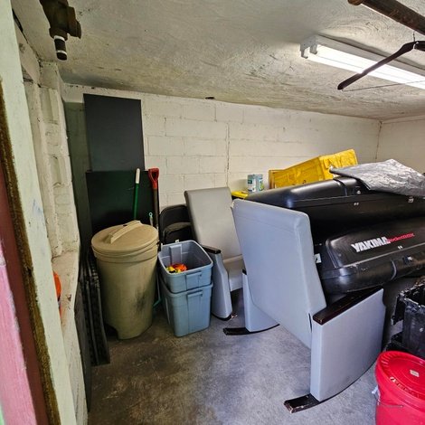 10 x 20 storage unit in Woburn, MA