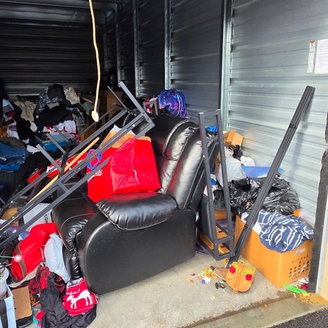 10 x 30 storage unit in Yakima, WA