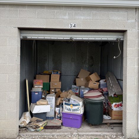 10 x 10 storage unit in N Wahpeton, ND
