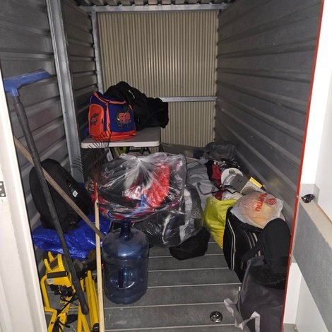 5 x 10 storage unit in Tampa, FL