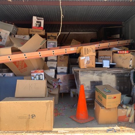 15 x 15 storage unit in #43 San Antonio, TX