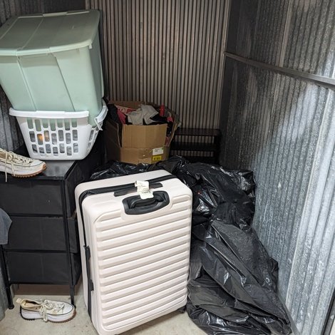 5 x 10 storage unit in #43 San Antonio, TX