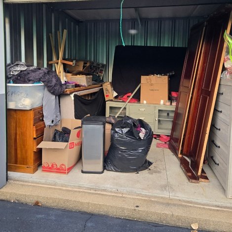 10 x 10 storage unit in Merrimack, NH