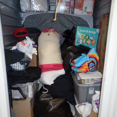 5 x 5 storage unit in Unknown, IL