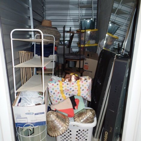 5 x 10 storage unit in Unknown, IL