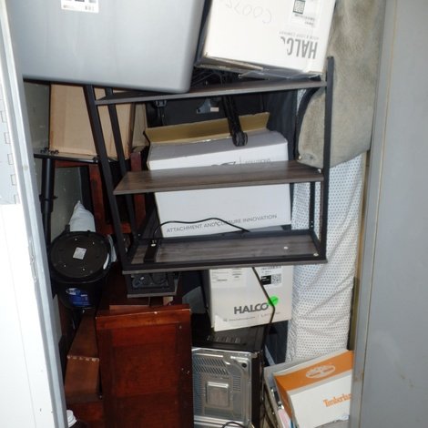 5 x 10 storage unit in Aurora, IL