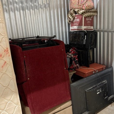 5 x 10 storage unit in Kinston, NC