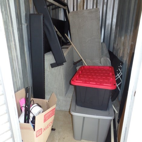 5 x 10 storage unit in Hanover Park, IL
