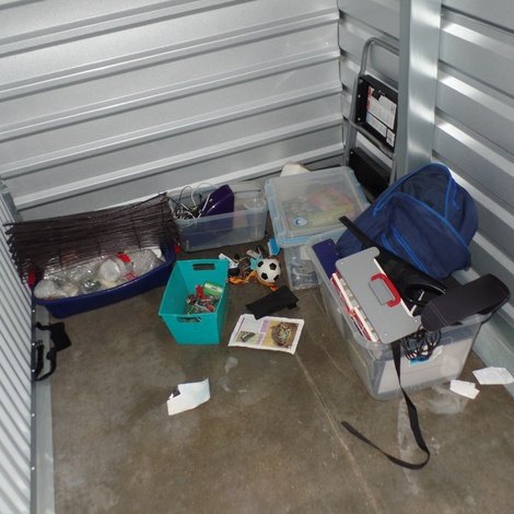 5 x 10 storage unit in Woodridge, IL