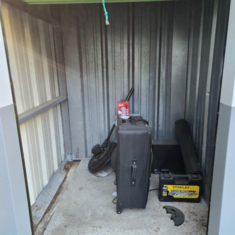 5 x 5 storage unit in Merrimack, NH