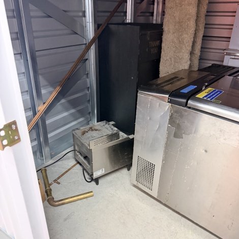 10 x 10 storage unit in Brooklyn, NY
