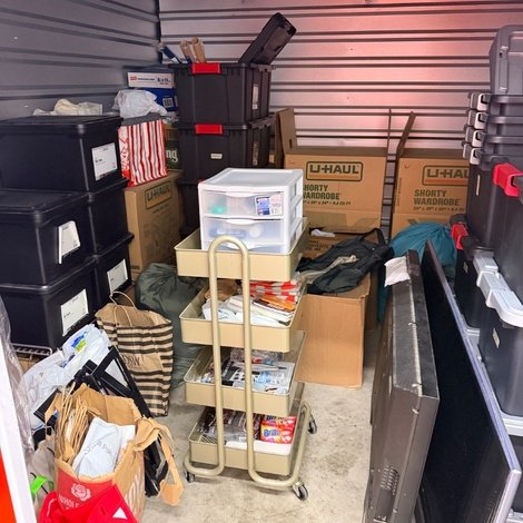 10 x 10 storage unit in Brooklyn, NY