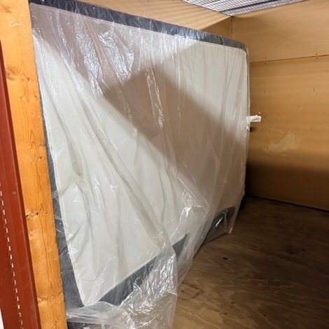 8 x 8 storage unit in Brooklyn, NY