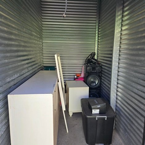 5 x 10 storage unit in North Oxford, MA
