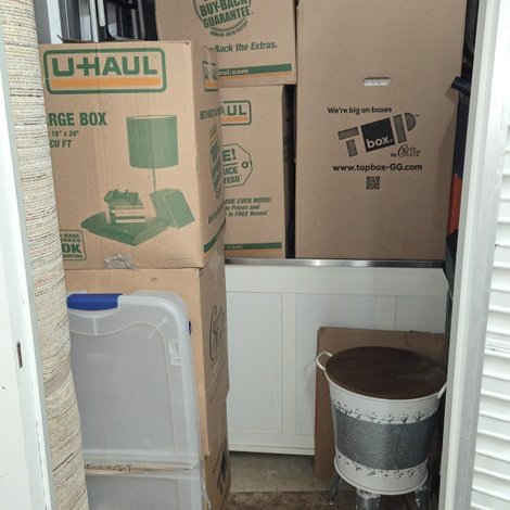 5 x 5 storage unit in Quincy, MA