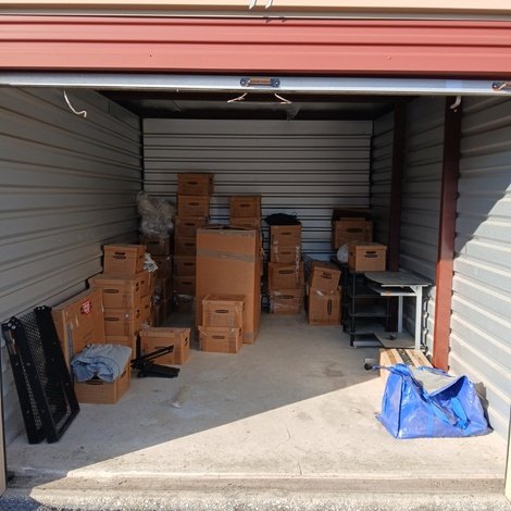 10 x 15 storage unit in Lebanon, PA