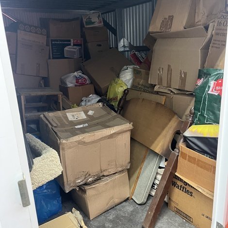 10 x 10 storage unit in W Woodside, NY
