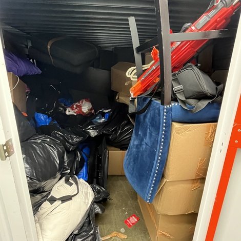 10 x 15 storage unit in W Woodside, NY