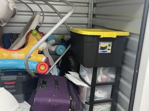 5 x 5 unit in S Concord