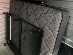 10 x 10 unit in S Concord