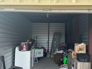 10 x 20 unit in Los Fresnos