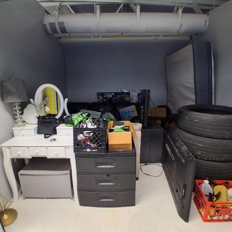 10 x 10 storage unit in NW Rochester, MN