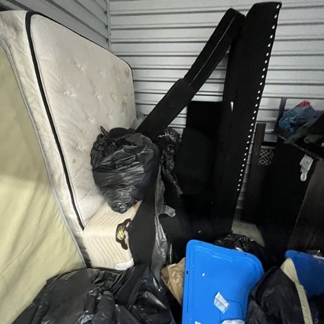 10 x 10 storage unit in Charlotte, NC