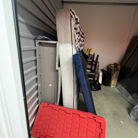 10 x 10 storage unit in Charlotte, NC