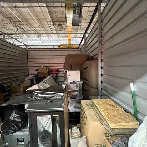 10 x 15 storage unit in Charlotte, NC