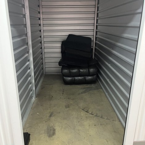 5 x 10 storage unit in Charlotte, NC