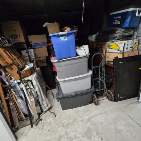 10 x 20 storage unit in Enfield, NH