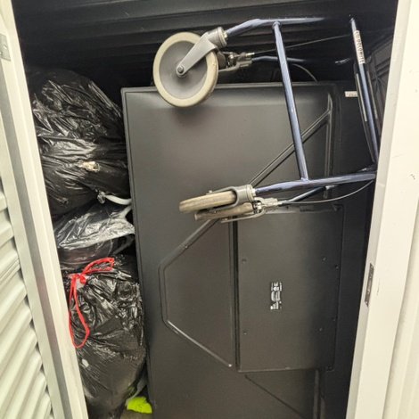 10 x 10 storage unit in Santa Clara, CA