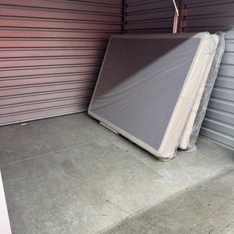 10 x 10 storage unit in Reno, NV