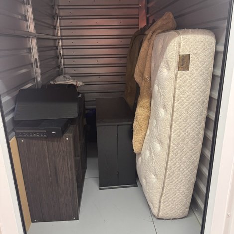 5 x 10 storage unit in Reno, NV