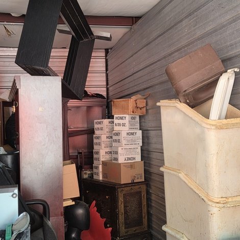 10 x 20 storage unit in College Park, GA