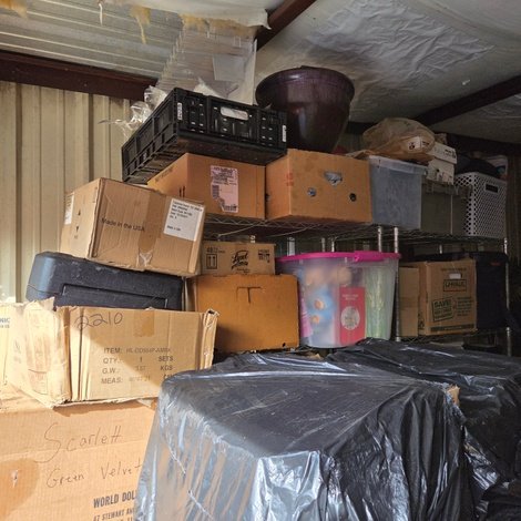 10 x 35 storage unit in College Park, GA