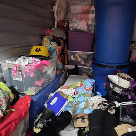 10 x 10 storage unit in College Park, GA