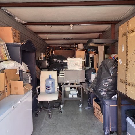10 x 35 storage unit in College Park, GA