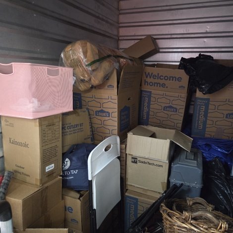 5 x 10 storage unit in College Park, GA
