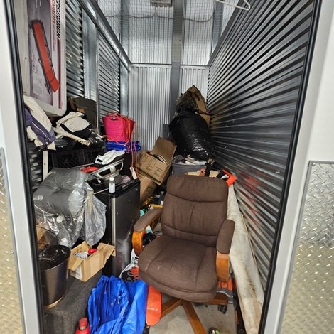 5 x 10 storage unit in Brockton, MA