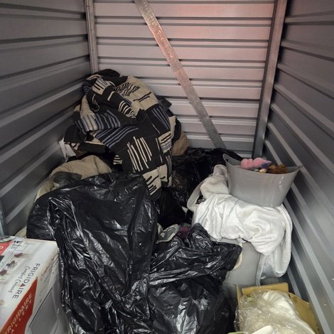 5 x 10 storage unit in College Park, GA