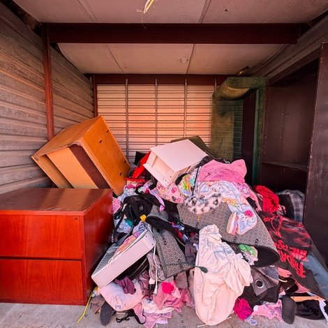 10 x 10 storage unit in College Park, GA