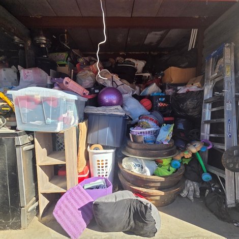 10 x 10 storage unit in College Park, GA